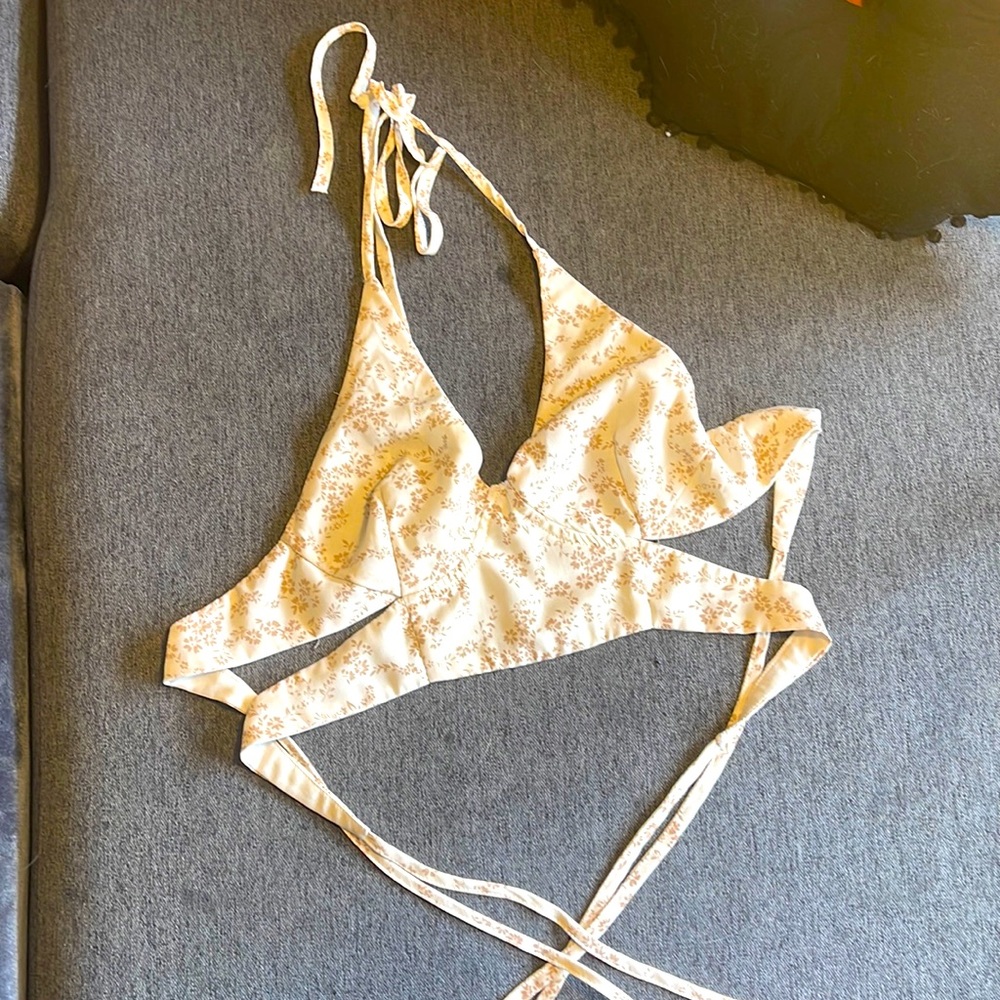Garage Halter Tie Top